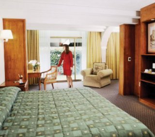 Hotel Country Plaza