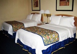 Hotel Courtyard By Marriott At Aventura Mall