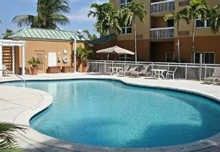 Hotel Courtyard By Marriott At Aventura Mall
