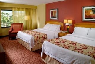 Hotel Courtyard By Marriott-marriott Village