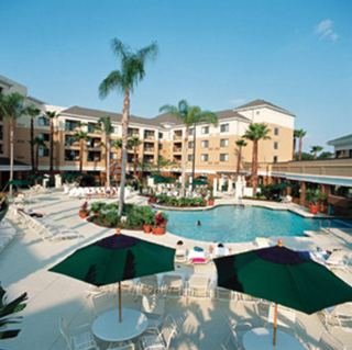 Hotel Courtyard By Marriott-marriott Village