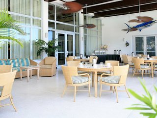 Hotel Courtyard By Marriott Miami Beach Oceanfront