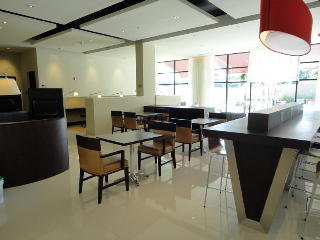 Hotel Courtyard Panama Metromall
