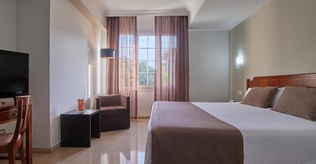 Hotel Crisol Jardines De Córdoba