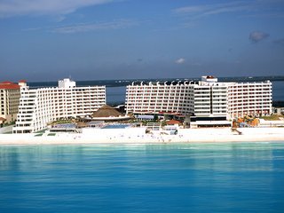 Hotel Crown Paradise Club Cancun All Inclusive