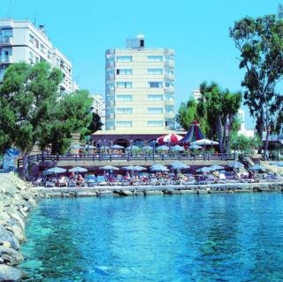 Hotel Crusader Beach
