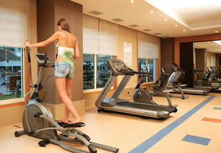 Hotel Crystal Admiral Resort Suits & Spa