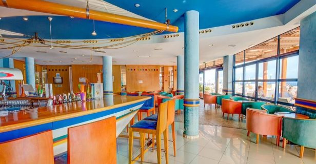 Hotel Crystal Beach