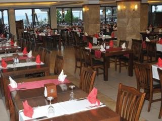Hotel Crystal Flora Beach Resort