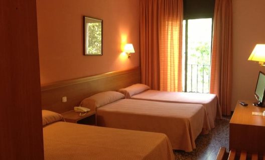 Hotel Cuatro Naciones