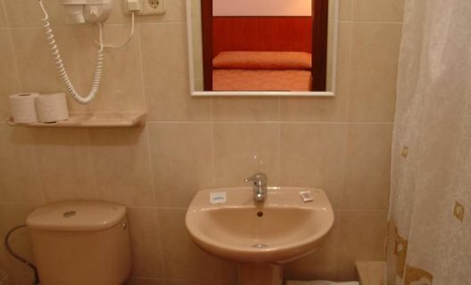 Hotel Cuatro Naciones