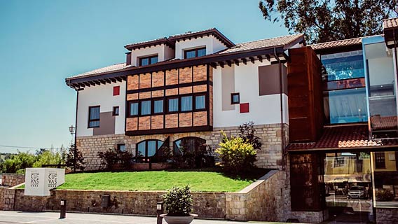 Hotel Cuevas