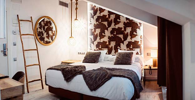 Hotel Cuevas
