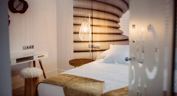Hotel Cuevas