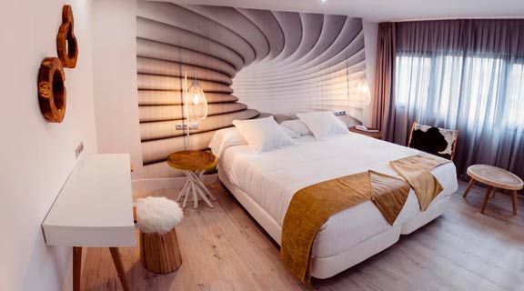 Hotel Cuevas