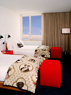 Hotel Custom