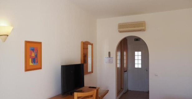 Hotel Cvl Club House