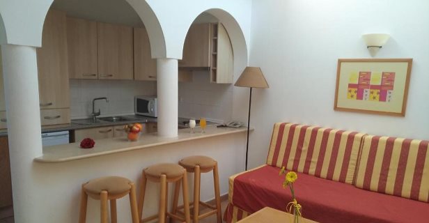 Hotel Cvl Club House