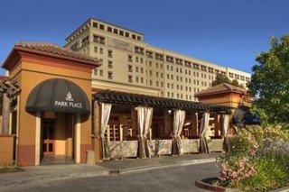 Hotel Cypress