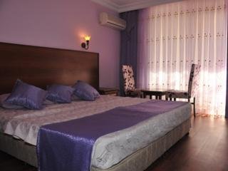 Hotel Daisy Garden