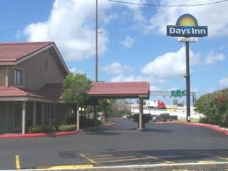 Hotel Days Inn Downtown River Walk Area