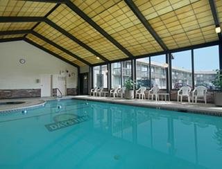 Hotel Days Inn Hyannis-cape Cod
