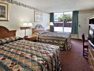 Hotel Days Inn South