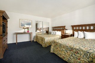 Hotel Days Inn & Suites-santa Barbara