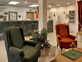 Hotel Days Inn & Suites West-golden