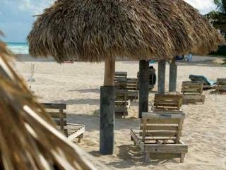 Hotel Days Thunderbird Beach Resort