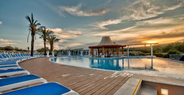 Hotel Db Seabank Resort