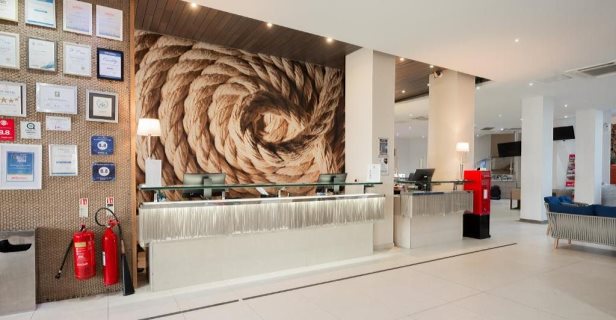 Hotel Db Seabank Resort