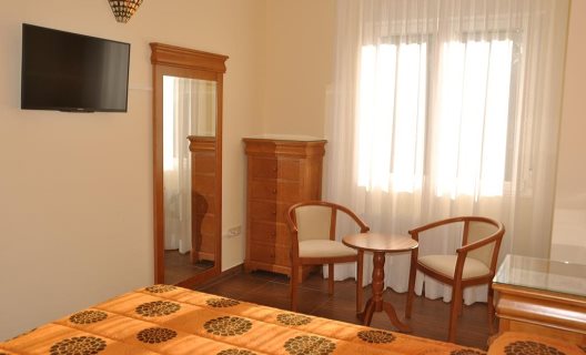 Hotel De Alba