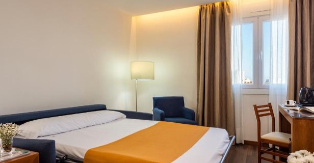 Hotel De Francia Paris