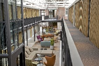 Hotel De Hallen