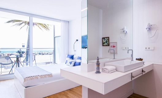 Hotel De La Playa