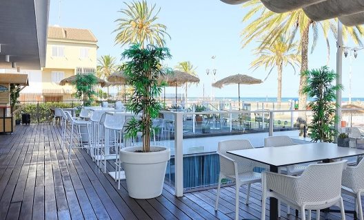 Hotel De La Playa
