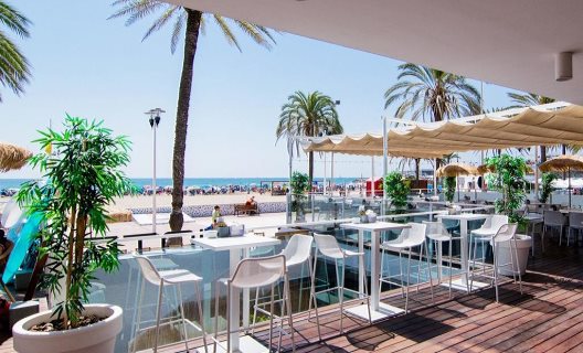 Hotel De La Playa