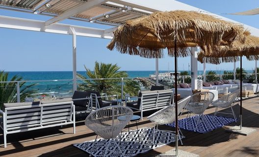 Hotel De La Playa