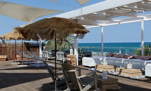 Hotel De La Playa