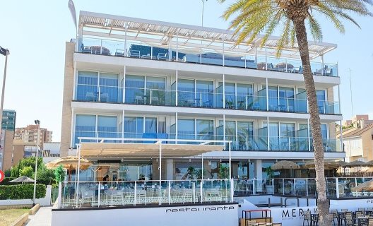 Hotel De La Playa