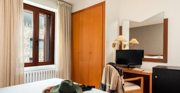 Hotel De L'isard