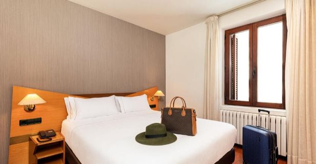 Hotel De L'isard
