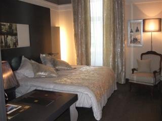 Hotel De Selves