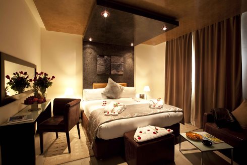 Hotel Dellarosa Suites And Spa