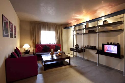 Hotel Dellarosa Suites And Spa