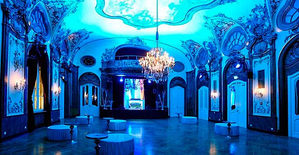 Hotel Deutsches Theater Downtown