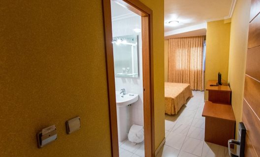 Hotel Dinajan