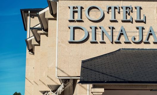 Hotel Dinajan