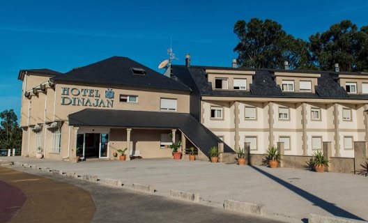 Hotel Dinajan